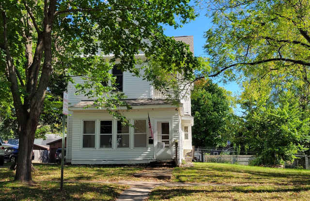 5 Bedroom House - Great location!