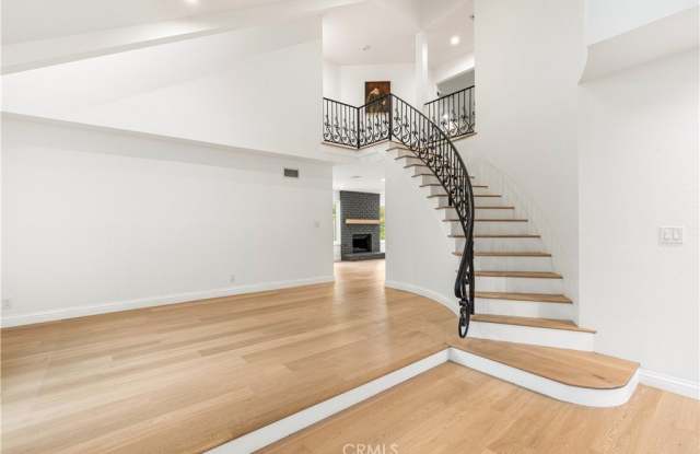 Photo of 5503 Hartglen Place