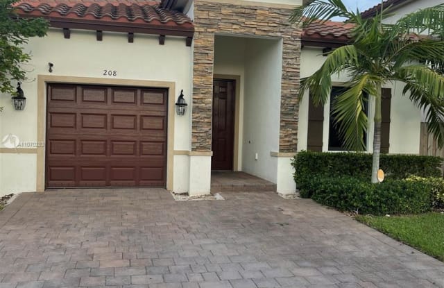 208 NE 23rd Ter - 208 NE 23rd Ter, Homestead, FL 33033