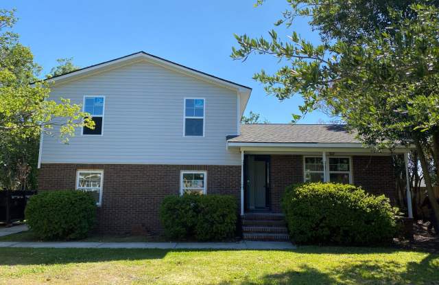 1853 Brierwood Road -- Newly Updated