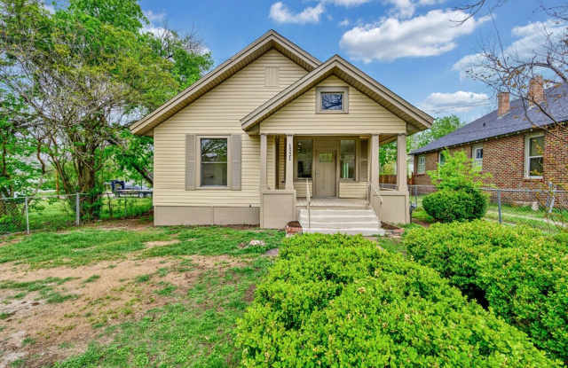 Well-maintained 3BD 2BA Home in Waco - Available in May!