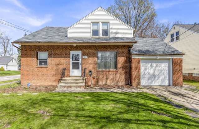 Photo of 851 Richmond Road
