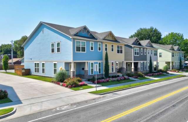 2426 East 6th Street