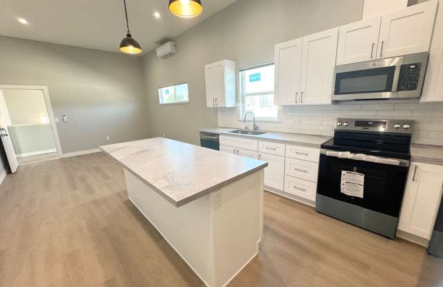 Executive Fully Upgraded Condo in Downtown Livermore