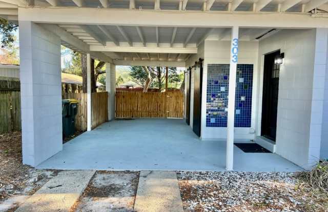 303 Smith Drive Northeast