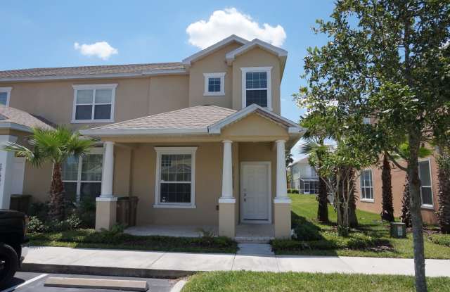 Spacious 3 Bed 3 Bath Townhome with Pool