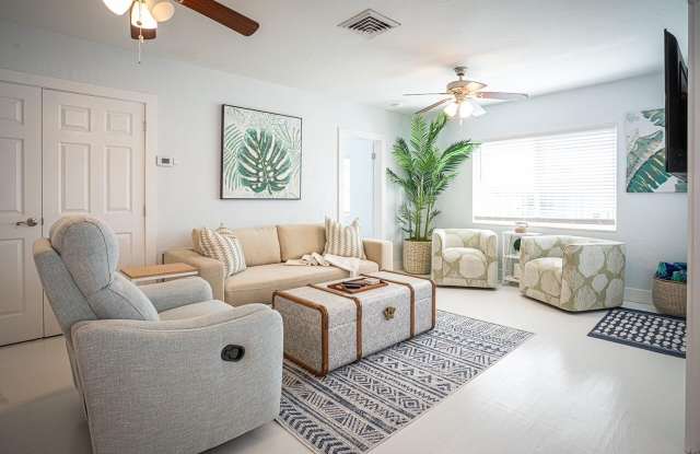 Photo of 310 Granada Street