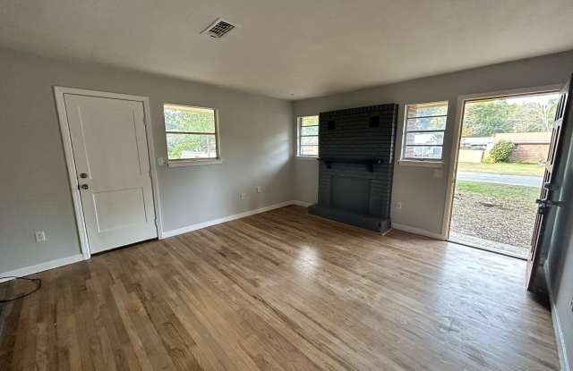 Photo of 553 Purl Adams Avenue