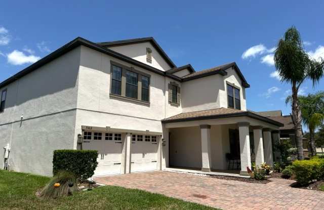 7462 FAIRGROVE AVENUE