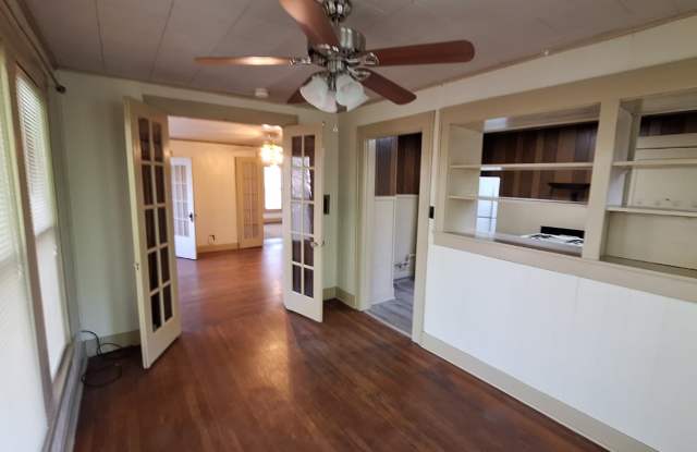 3228 Washington Street