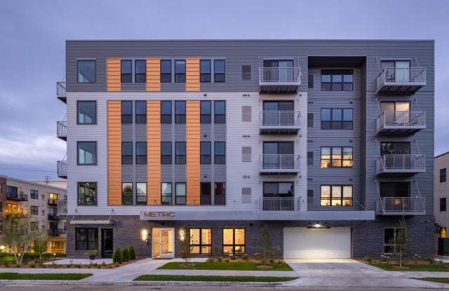 Photo of 3820 West 31st Street Unit E21