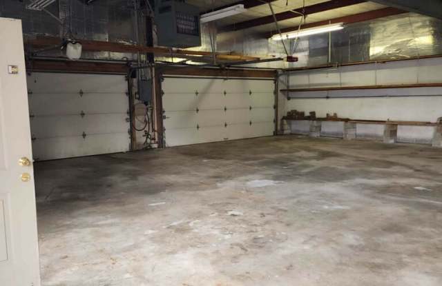 311 w 9th St Warehouse A - 1