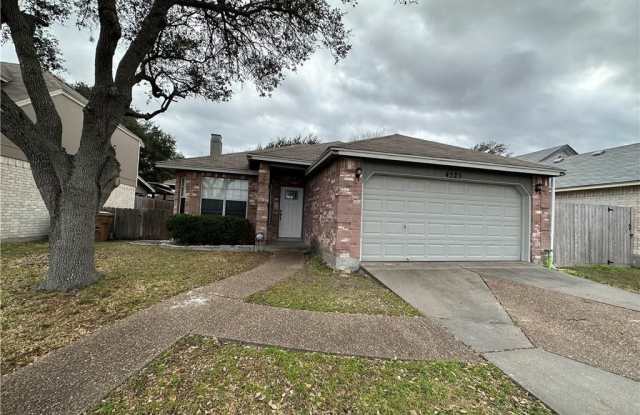 4525 Wapentate Dr - 4525 Wapentate Drive, Corpus Christi, TX 78413