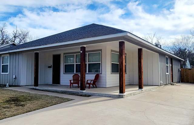 1709 Sycamore Street - 3