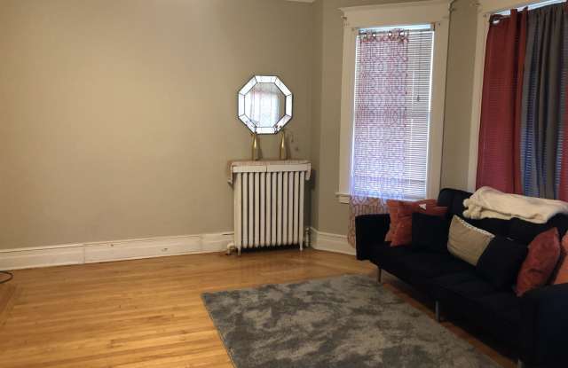 424 Hudson Ave - 1