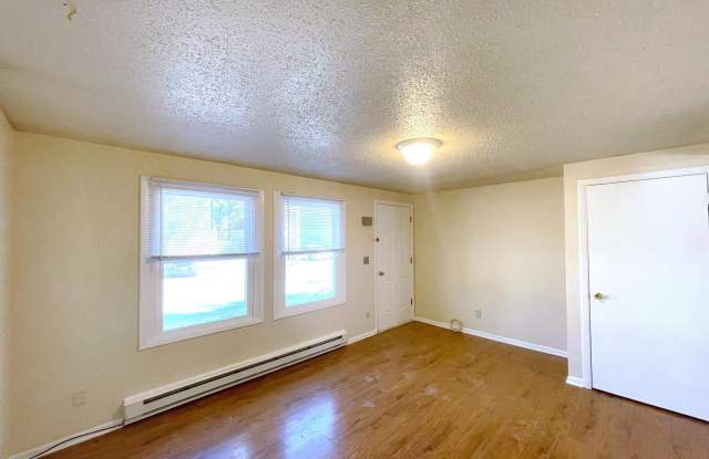 21341 CAMBRIDGE Avenue