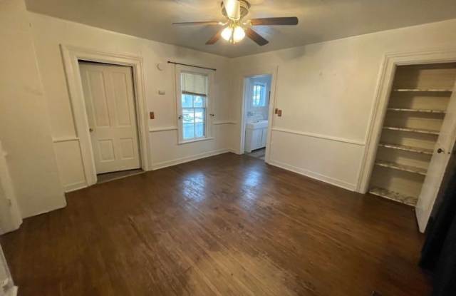 326 Lincoln Street - 328