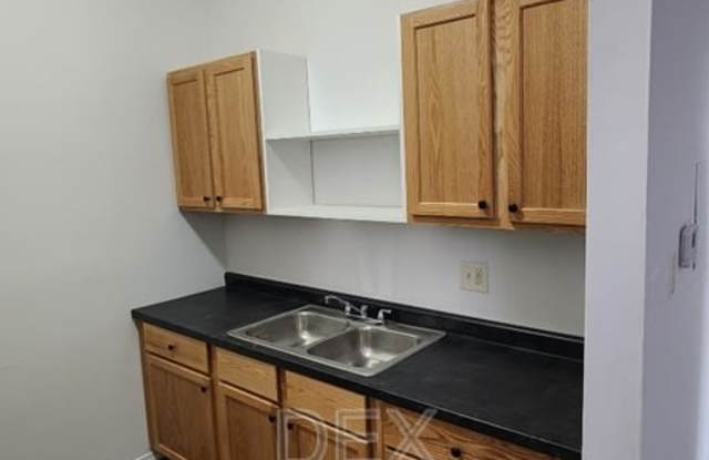 Photo of 5096 Minerva Avenue - B