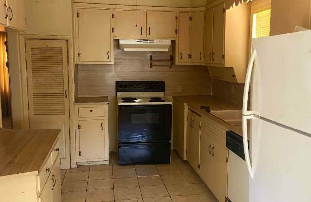 1511 Nw Arlington Ave