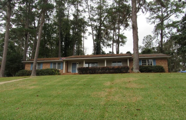 2009 N. Sherwood Drive - 2009 North Sherwood Drive, Valdosta, GA 31602