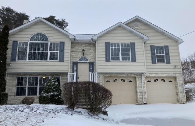 197 Ridgeview Dr - 197 Ridgeview Drive, Beaver County, PA 15001