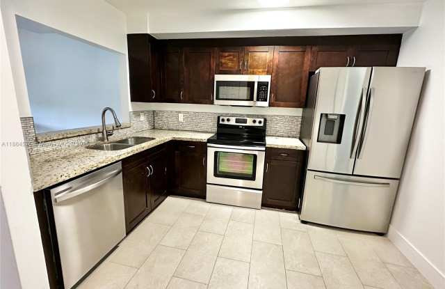 4245 S Pine Island Rd