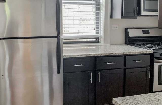 4715 North Leavitt St. Apt.