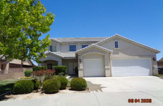 Gorgeous 2 Story built in 2003 with 2743 sq. ft.