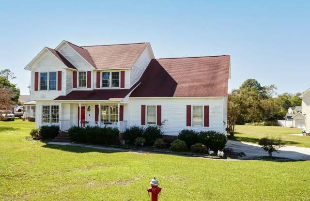 Photo of Large Three Bedroom Home!