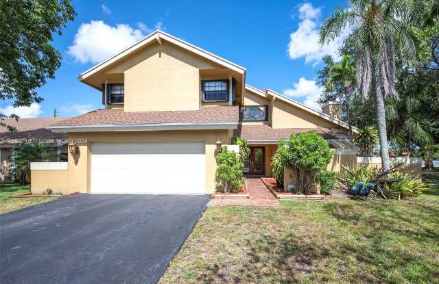 5690 SW 87th Ave - 5690 Southwest 87th Avenue, Cooper City, FL 33328