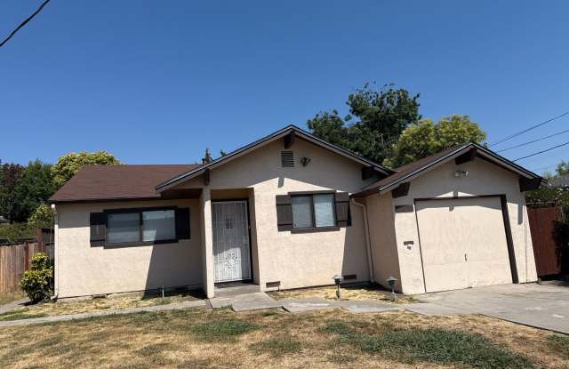 EPIC REA - Spacious 3BR/2BA House - Renovated - Updated Kitchen - Castro Valley