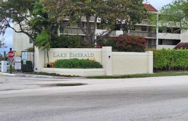 Photo of 106 Lake Emerald Dr