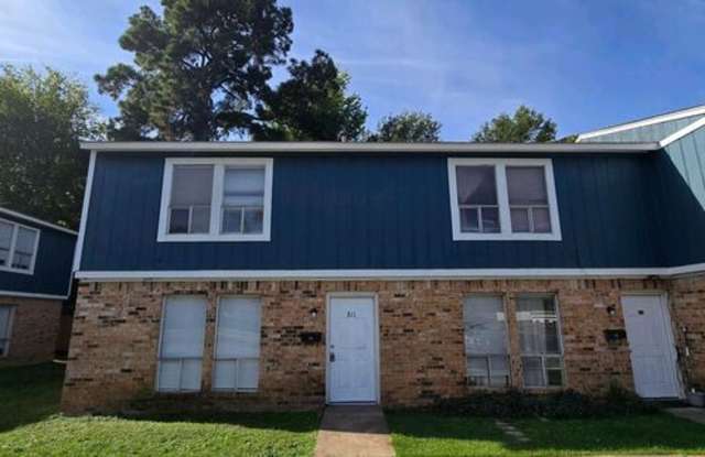 Photo of 811 Texas Street