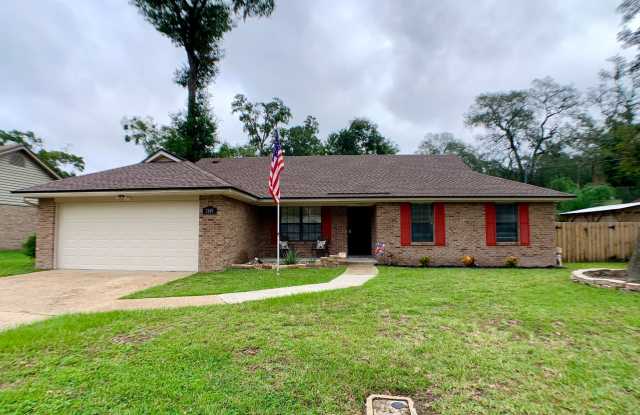 3149 Lakeside Villa Dr.