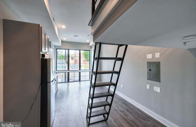 2013 BENNING Road NE unit: 5