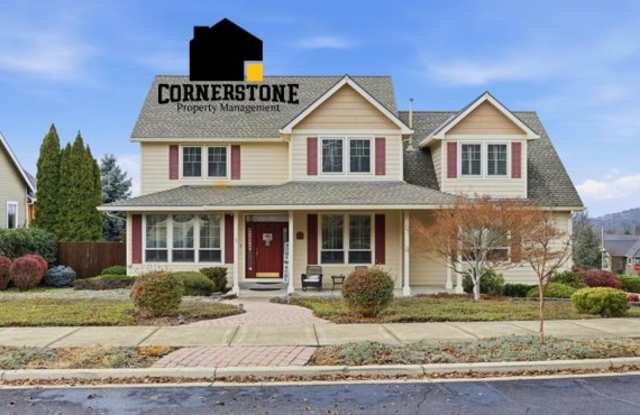 69 Greenmoor Dr