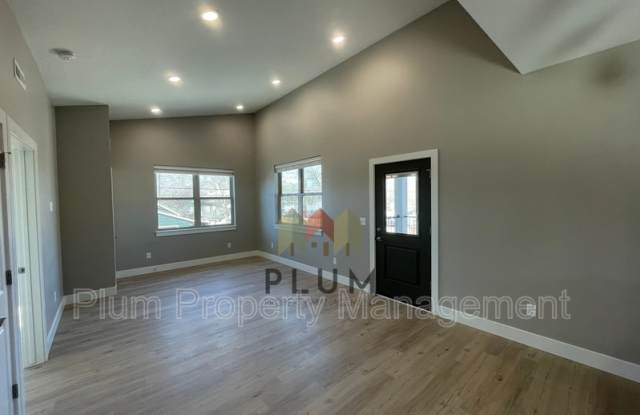 1724 South 14th Street West,