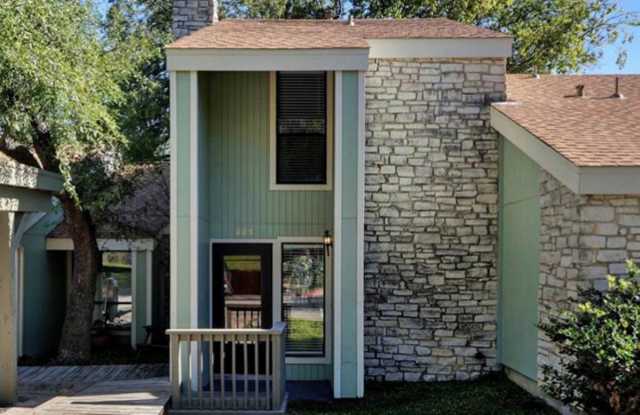 Photo of 500 Hesters Crossing #205