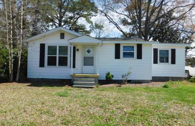 421 Church Street conveniently located between New Bern & MCAS Cherry Point.