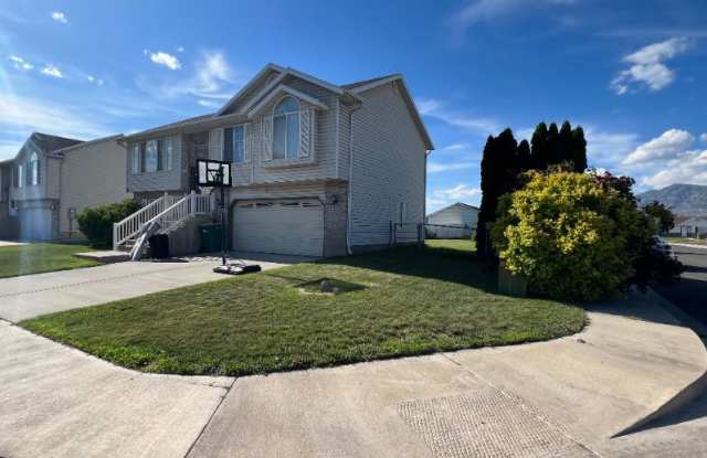 1862 W 180 South