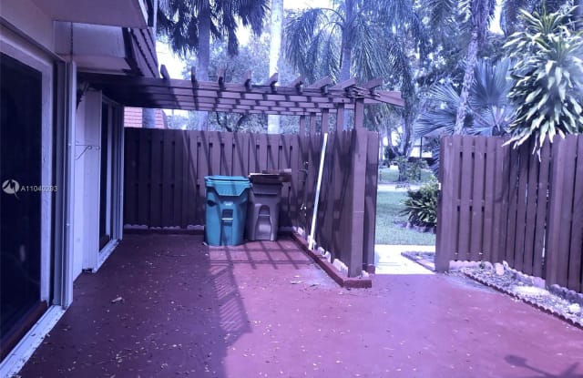 11936 SW 9th Ct - 11936 Southwest 9th Court, Davie, FL 33325