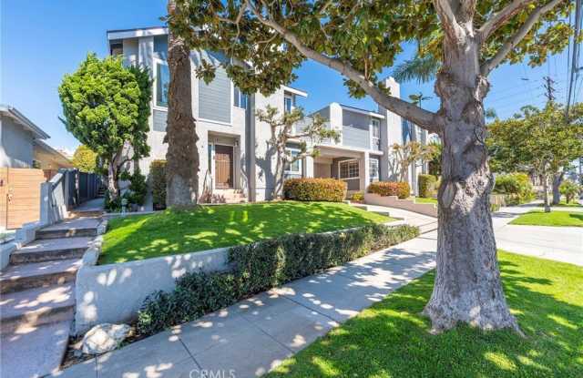 606 N Juanita Avenue