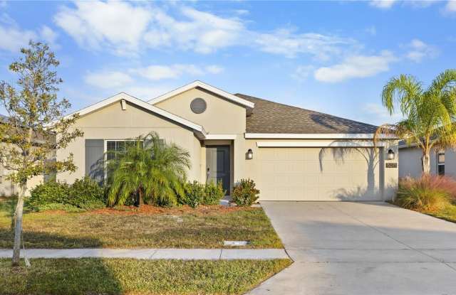 Photo of 5071 FOUR STRAND COURT