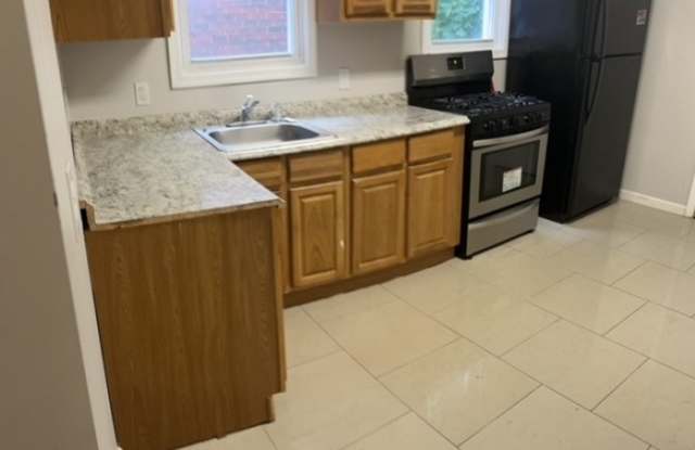 787 S 12th St Apt 1