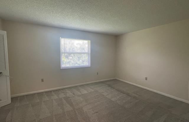 604 SW 35th Street Apt 10