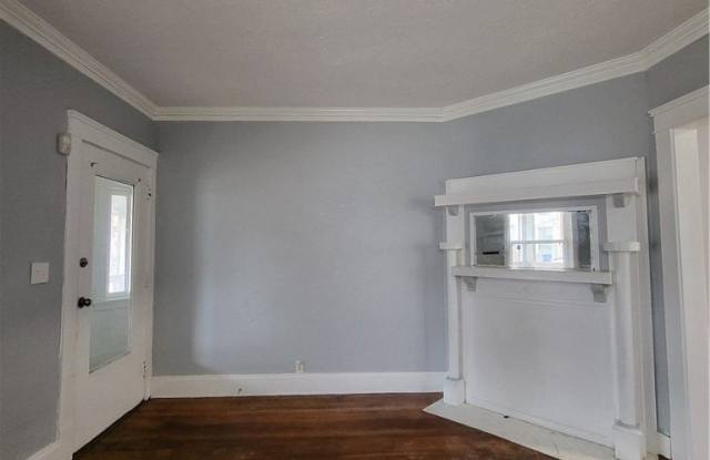 10005 North Boulevard