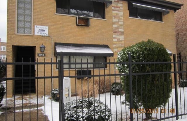 7033 S East End Ave - 7033 South East End Avenue, Chicago, IL 60649