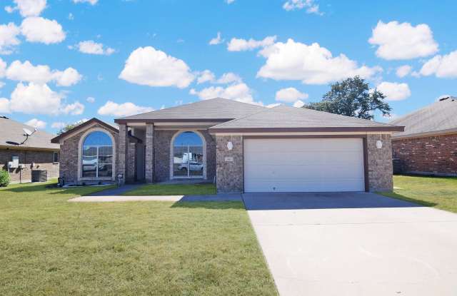 Photo of 2416 Isabelle Dr