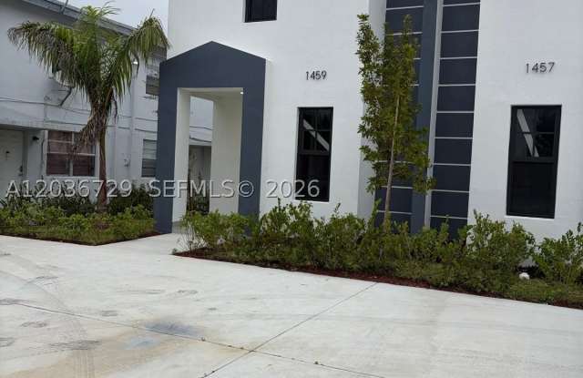 1459 NW 2nd Ave