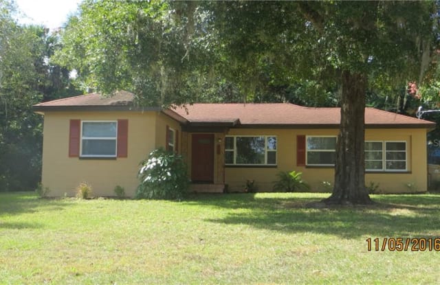 2315 N GRIFFIN DRIVE - 2315 Griffin Drive, Lake County, FL 34748